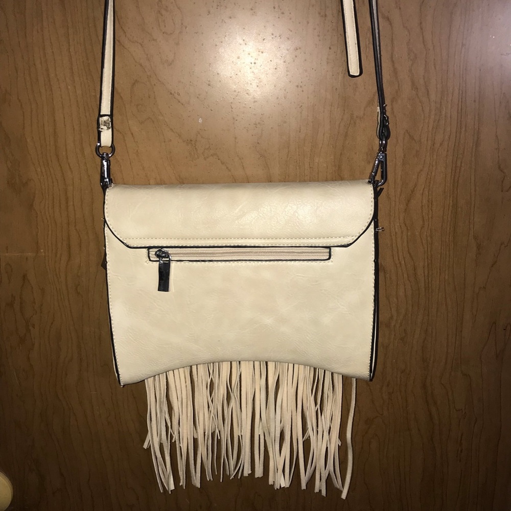 Fringe cross body purse - Picture 3 of 3